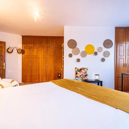 House Airport & Digital Nomads Apartment